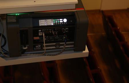 PREVZEM PROJEKTORJA V KD CERKNICA 05 FOTO LJUBO VUKELIČ